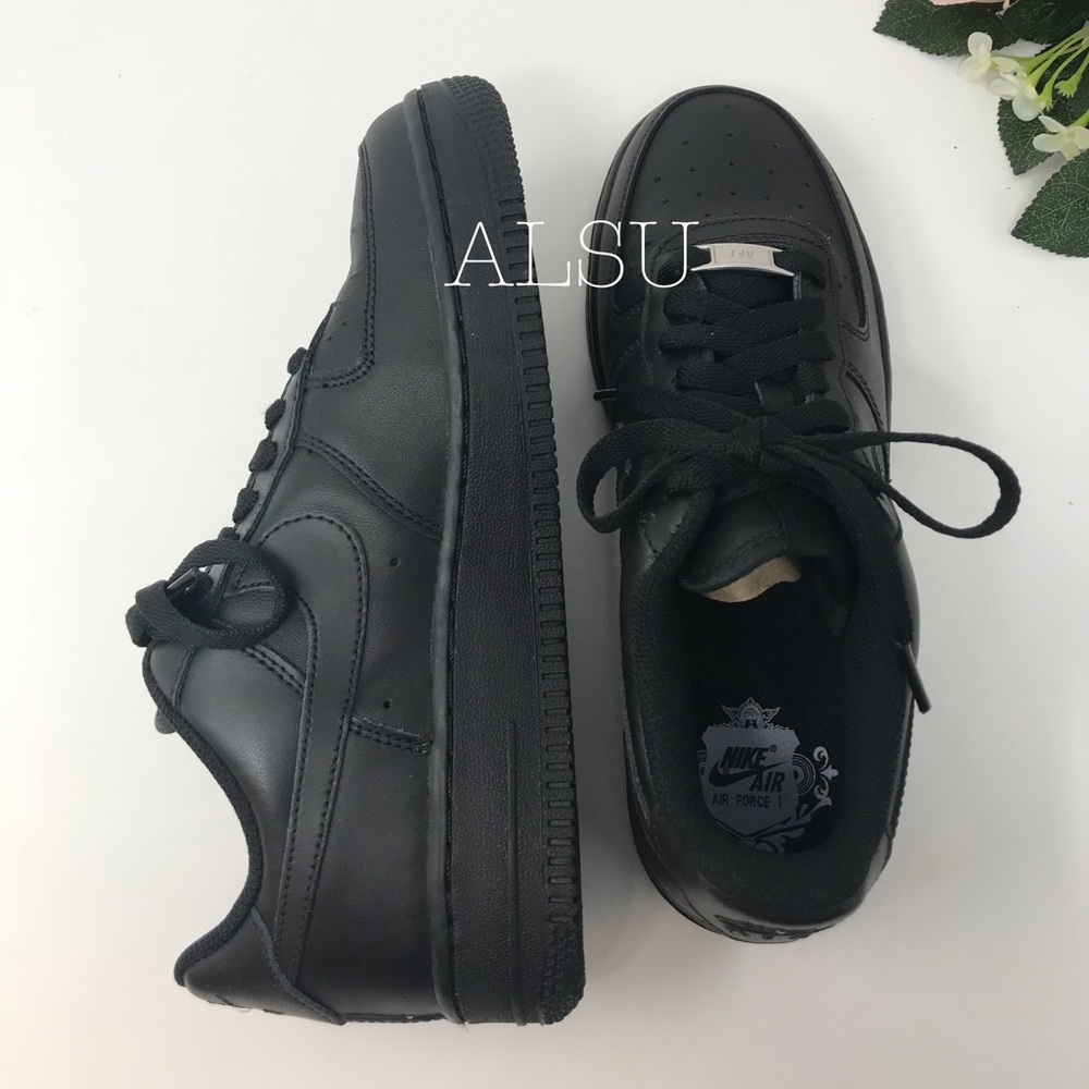 NWT Nike Air Force 1’07 Leather Black W AUTHENTIC - Picture 7 of 8